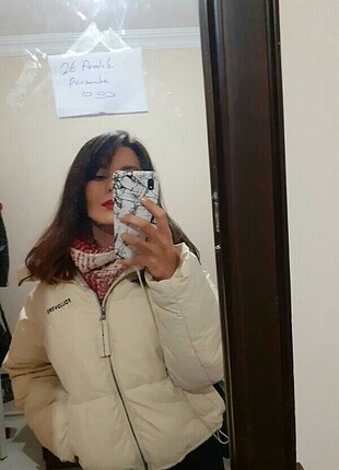 Bershka mont