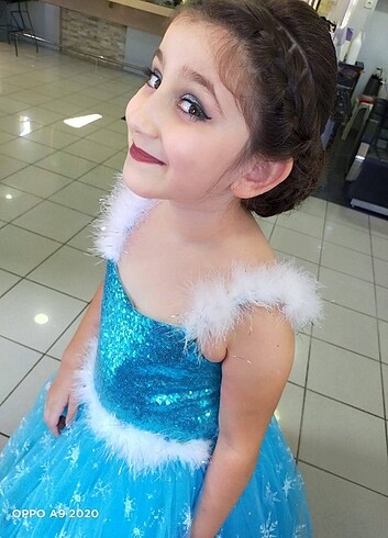 Diğer Elsa elbisesi