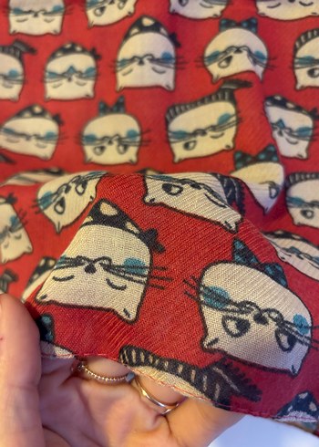 Kadın Kırmızı Baskılı Retro şal - Görsel 2