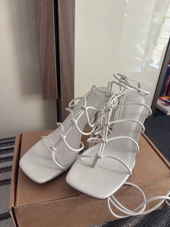 Beyaz  İnce Topuklu Kadın sandalet - Görsel 4