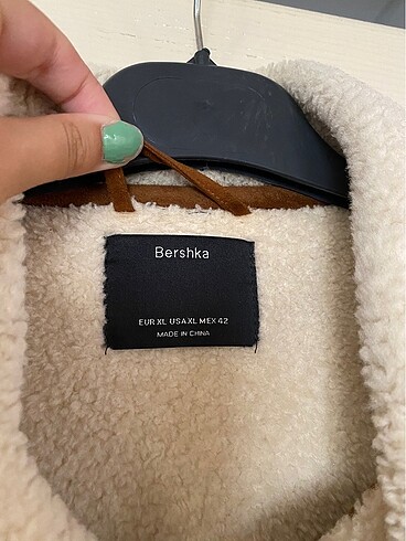 xl Beden xl kürklü mont bershka