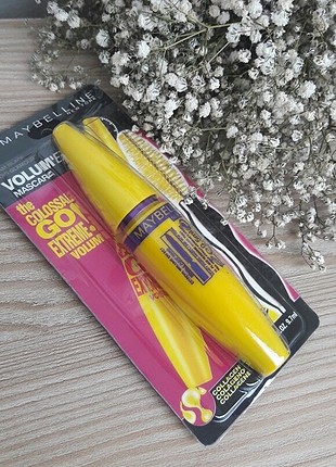 maybelline rimell