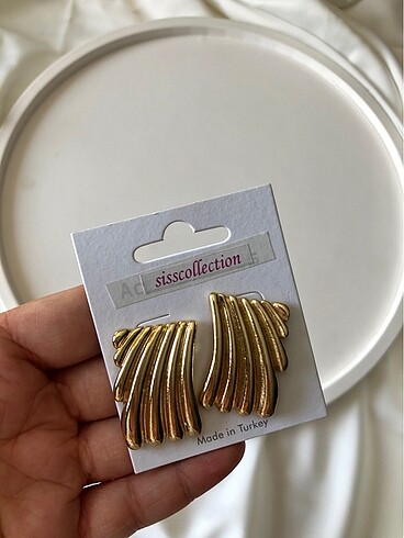 Diğer Gold küpe