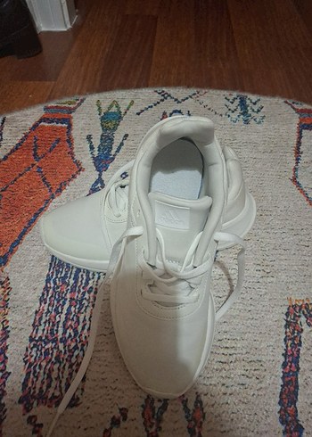 36 Beden Beyaz Bağcıklı Kadın Sneaker