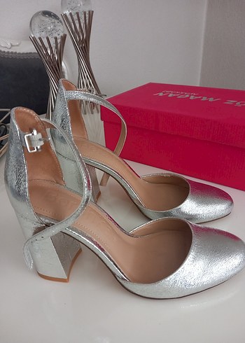 Bershka Bershka 37 numara