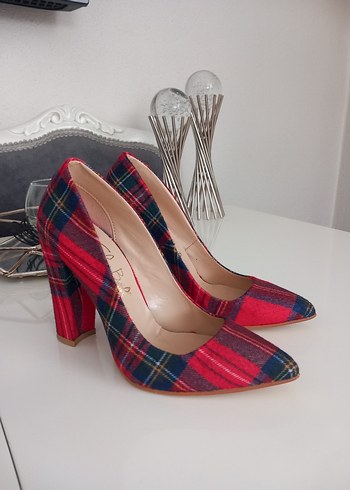 Shoe Tek Renkli Bağlama Desenli Tokalı Stiletto shoe butik 35 numara