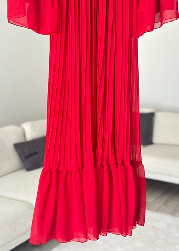 Kırmızı Pilili Uzun Kadın Elbise - Görsel 4