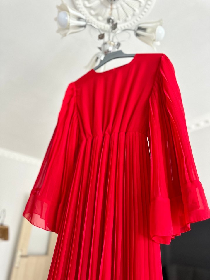 Kırmızı Pilili Uzun Kadın Elbise - Görsel 3