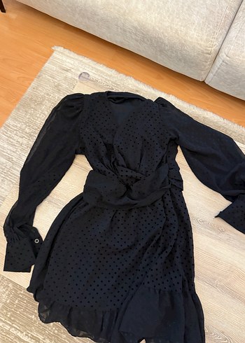 Uzun Kollu Mini Puantiyeli Siyah Elbise