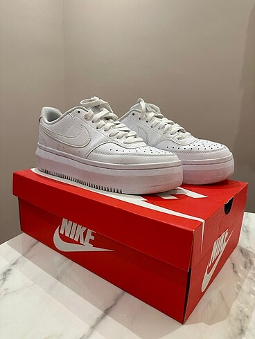 Nike ayakkabı