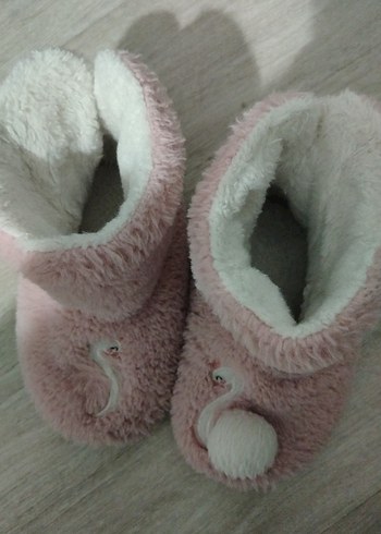 Kızlar için Pembe Kürklü Ev Terliği - Görsel 3