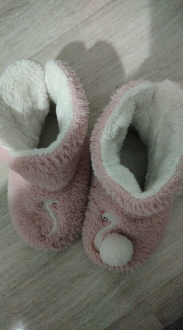 Kızlar için Pembe Kürklü Ev Terliği - Görsel 3