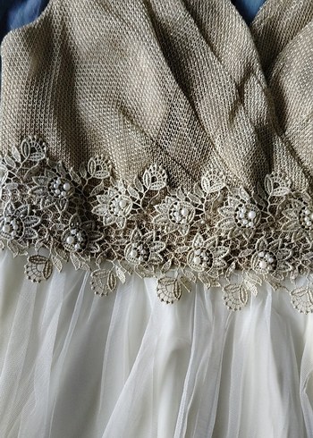 Nakışlı, askısız, uzun bej nişan elbisesi - Görsel 2