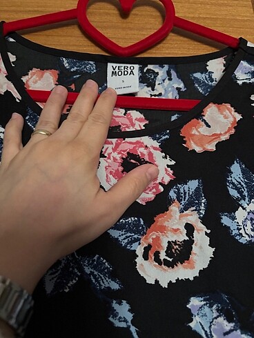 Renkli kısa kollu tişört - Görsel 2