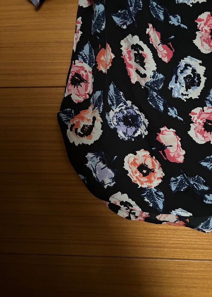 Renkli kısa kollu tişört - Görsel 3