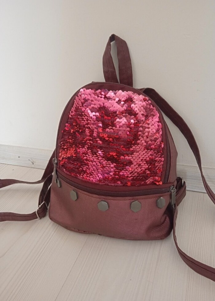 Pullu renk değiştiren sırt çantası - Görsel 2