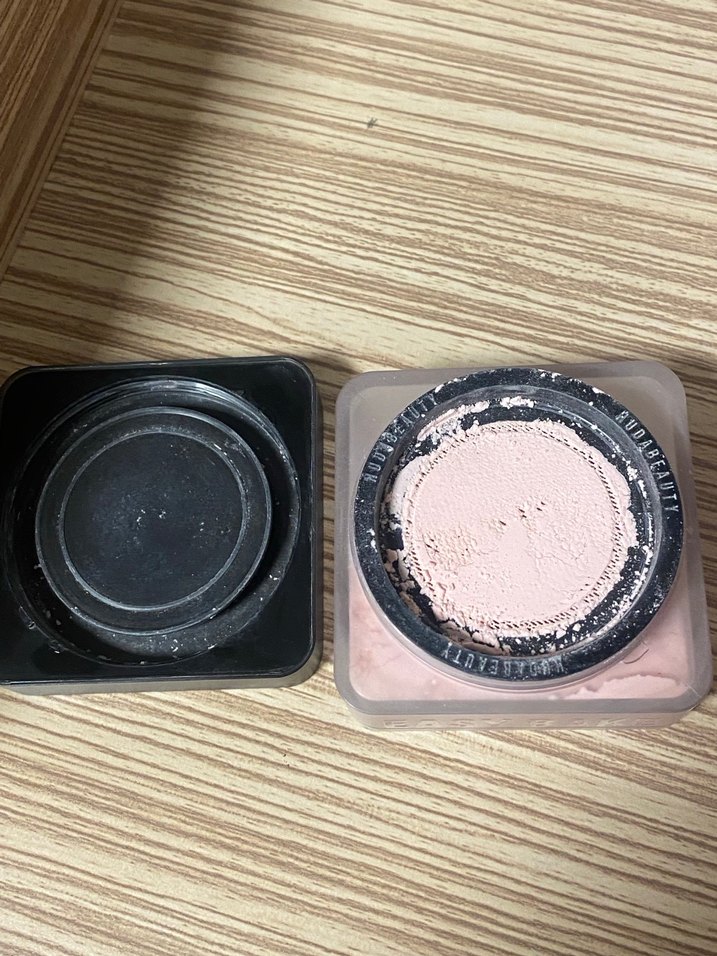 Huda Beauty Easybake Cherry Blossom Cake Pudra - Görsel 3