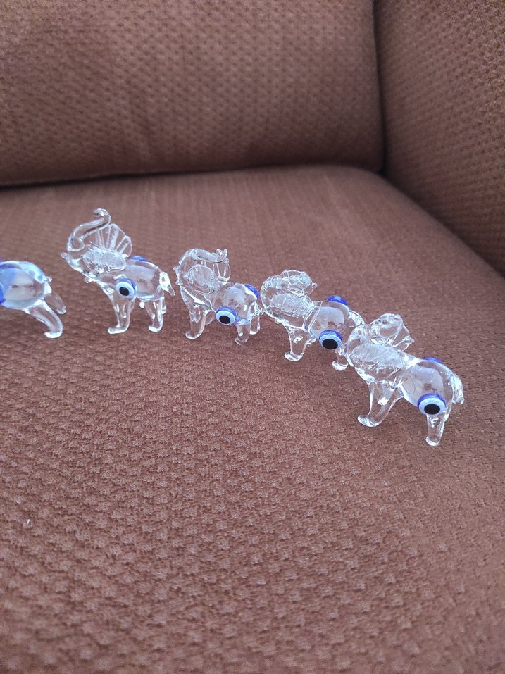 Mavi Gözlü Renkli Cam Fil Figürleri - Görsel 2