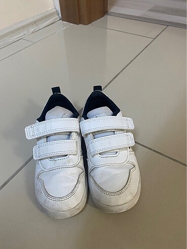 Adidas ayakkabı