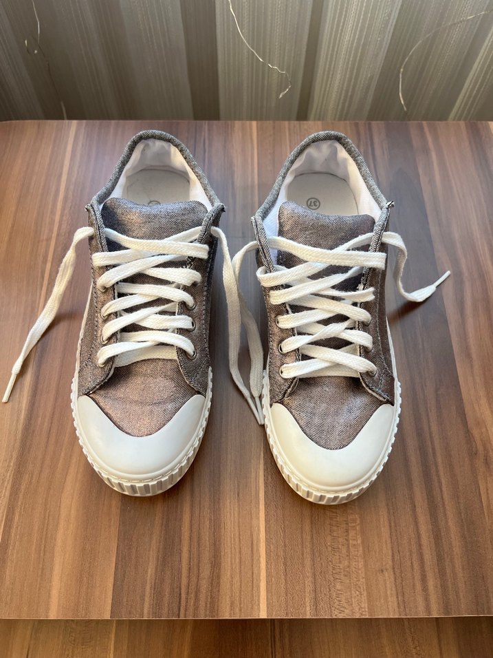 Gri Bağcıklı Kadın  Spor Ayakkabı - Görsel 2