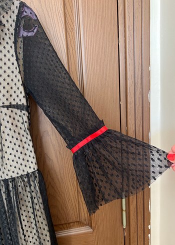 Tütülü siyah gece elbisesi - Görsel 4