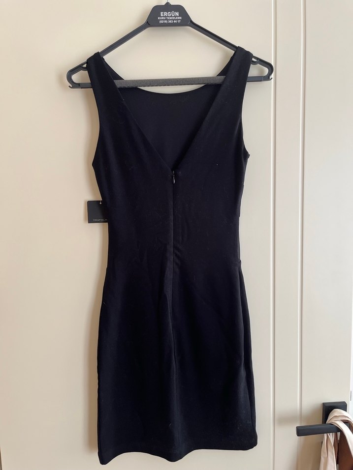 Transparan Bel Detaylı Etiketli Zara Elbise - Görsel 3