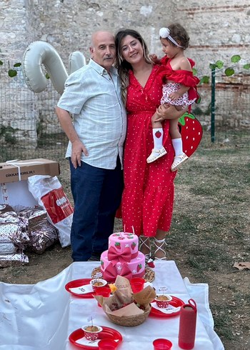 Kırmızı elbise - Görsel 2