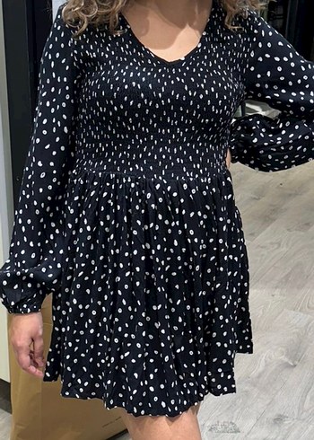 Puantiye Desenli V Yakalı Midi Elbise - Görsel 2