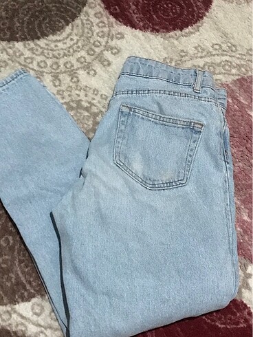 Mom Jean