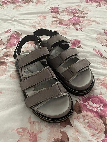 39,5 Beden gri Renk Ugg sandalet (39-39,5 numara)