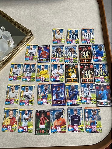 Beden Renk 557 adet Dünya futbolcuları kartı(yerli&yabancı)