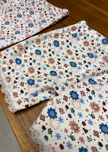 Çiçek Desenli iç çamaşırı(9-10yaş) - Görsel 2