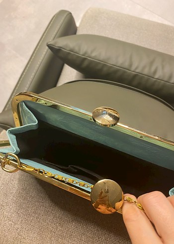 Zincir Detaylı Turkuaz Kadın Portföy Çanta - Görsel 2