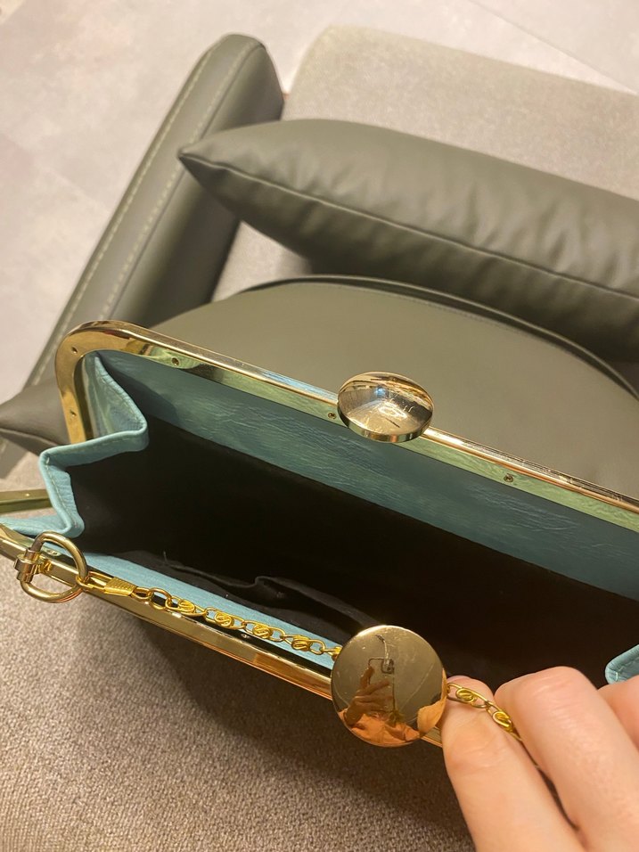 Zincir Detaylı Turkuaz Kadın Portföy Çanta - Görsel 2