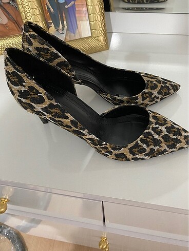 Leopar Stiletto
