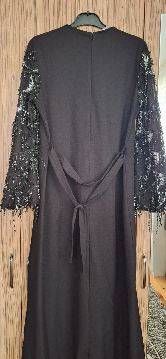 Püsküllü Uzun Siyah Kadın Elbise - Görsel 2