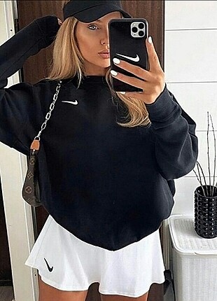 Nike sweatshirt