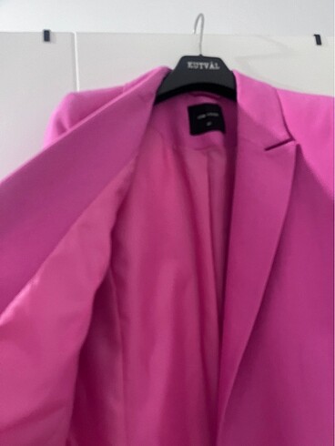 Pembe ceket