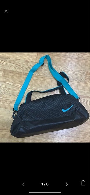 Nike çanta