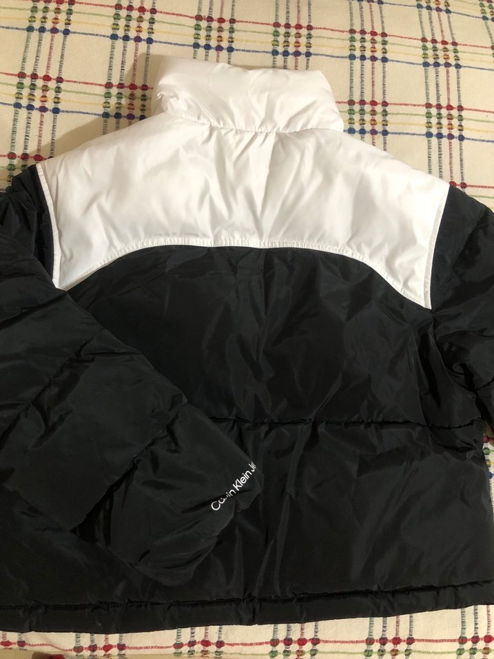 Siyah-Beyaz Yüksek Yakalı Kadın Calvin Klein Mont - Görsel 4