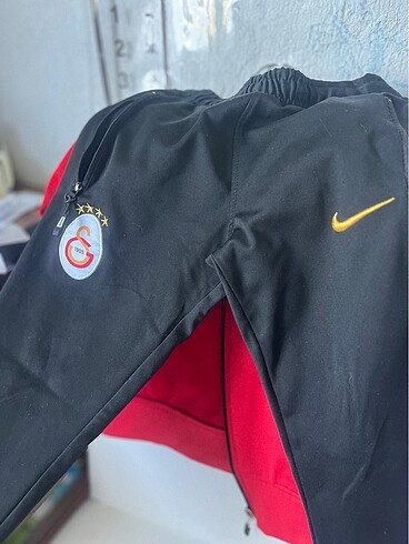 6 Yaş Beden siyah Renk GS eşofman takımı