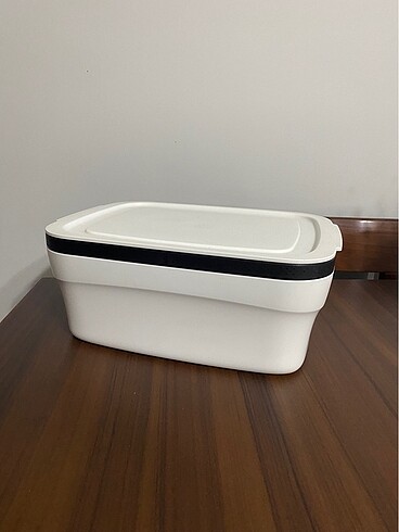 Tupperware Ekmek Kutusu