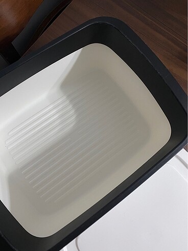 Beden Tupperware Ekmek Kutusu