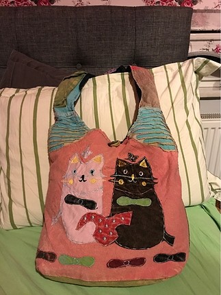 Kedili kumaş çanta