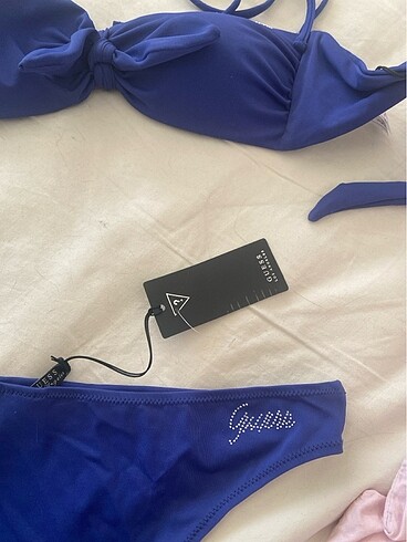 m Beden lacivert Renk Guess bikini takım ????