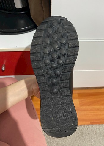 Siyah Kadın Dolgu Topuklu Lastik Bot - Görsel 4