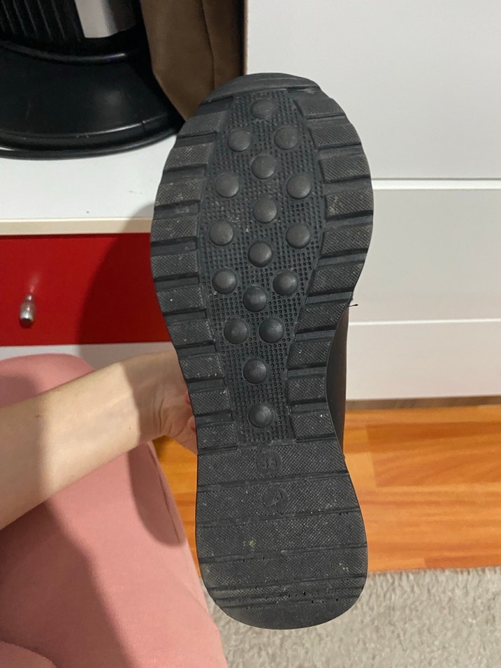 Siyah Kadın Dolgu Topuklu Lastik Bot - Görsel 4