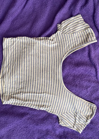 Kadın Gri Çizgili Kısa Kollu Crop Top