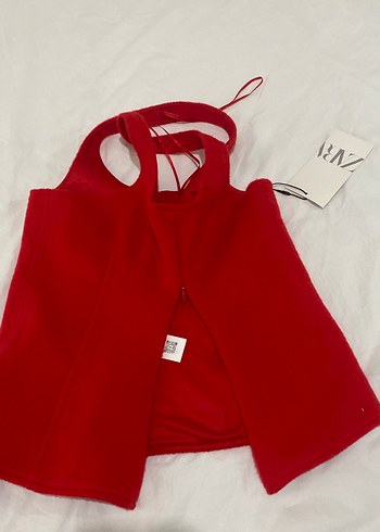 Zara Kırmızı Parlak Mini Fermuarlı Kadın Atlet