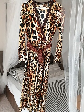Diğer leopar elbise 